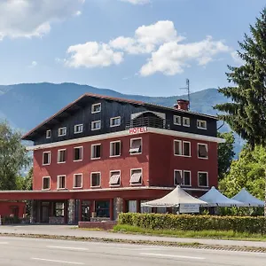 O & Cimes Hotell